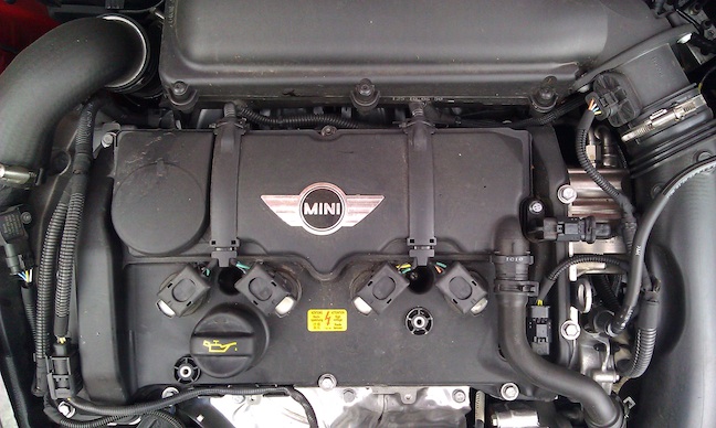 Name:  mini%2005%20N18%20engine_zpsacadqkg3.jpg
Views: 1026
Size:  107.9 KB