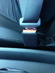 Velcro around the seatbelt buckle?-kxtirfg.jpg