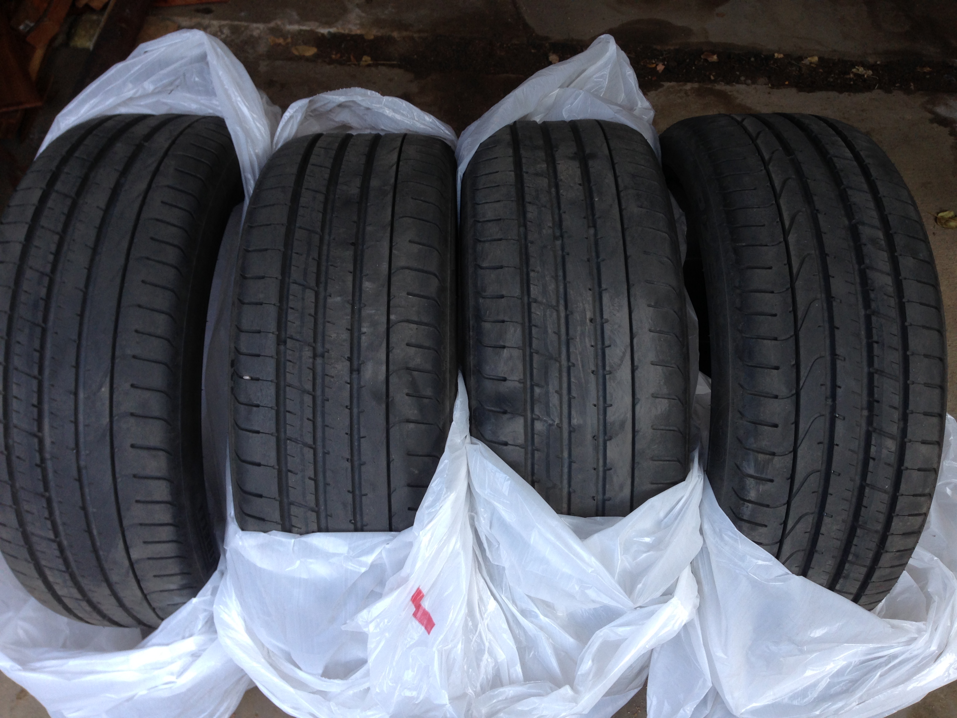 Fs Set Of 4 Pirelli P Zero Run Flat Tires 225 40 R19 North