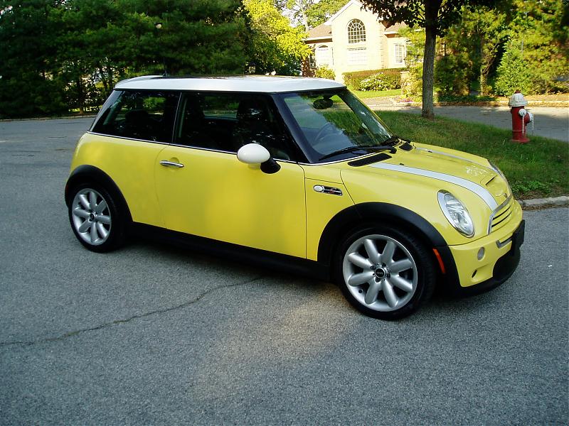 2003 Mini Cooper S SVC Records Yellow Sweet! - North American Motoring