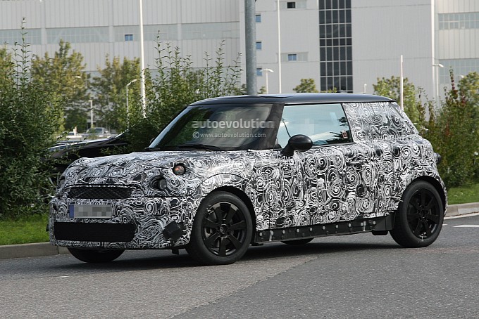 Name:  spyshots-all-new-2013-mini-cooper-medium_3_zpsfa1c67f0.jpg
Views: 100
Size:  125.3 KB