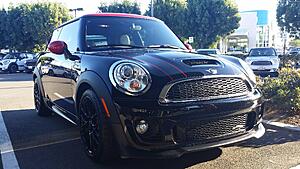 Please post pictures of your R56 here...-abowwwr.jpg