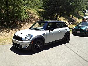 Please post pictures of your R56 here...-p8bgdx3.jpg