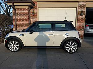 Please post pictures of your R56 here...-bps3eno.jpg