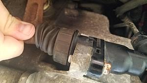 Shifter Jammed when Engine On-slave-cylinder-compressed-by-hand.jpg