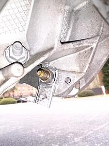 Question about rear lower control arm install-c9vv49cl.jpg