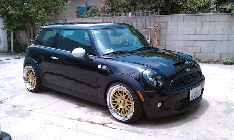 Black and gold mini cooper Amazing!!!